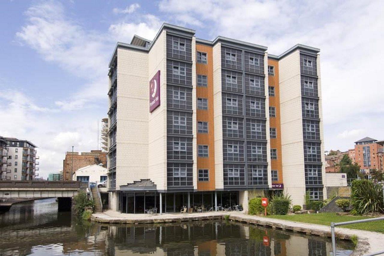 Premier Inn Nottingham Arena Exterior photo